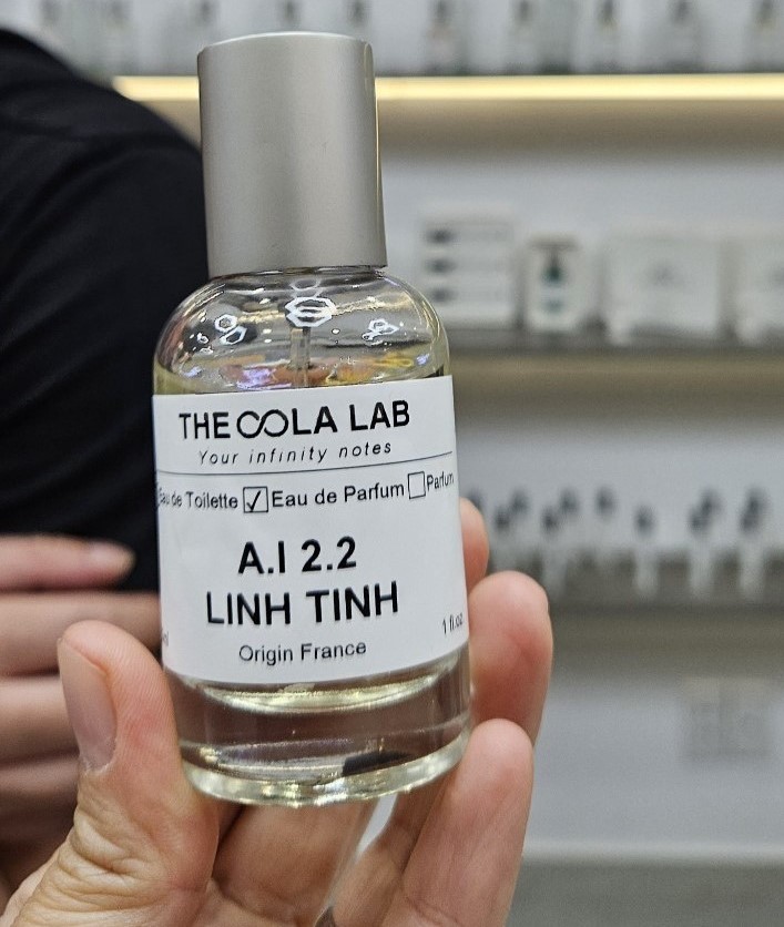 The OOLa Lab: Trải Nghiệm Tạo Ra Nước Hoa Riêng